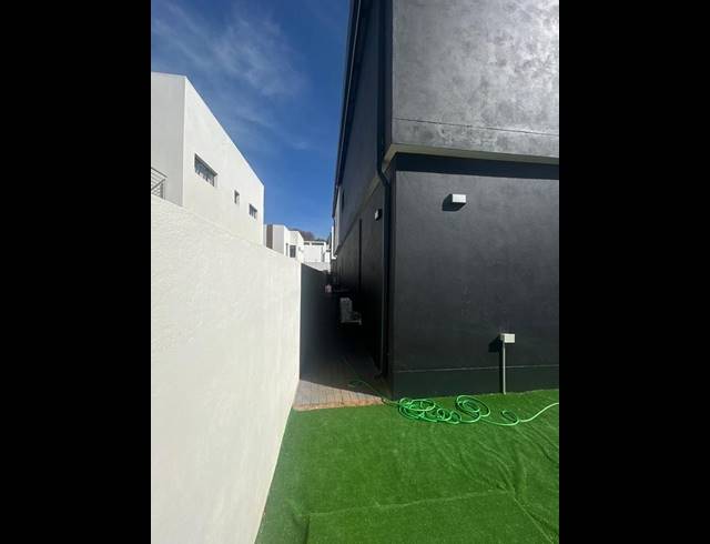 4 BEDROOM PROPERTY TO RENT IN PETERVALE